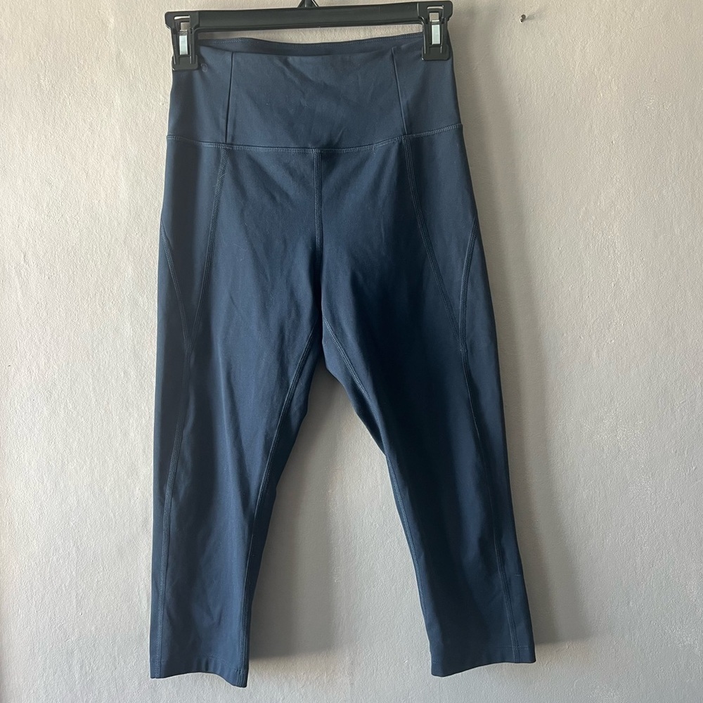 Girlfriend Collective Navy Blue Cropped Leggings Size Small
